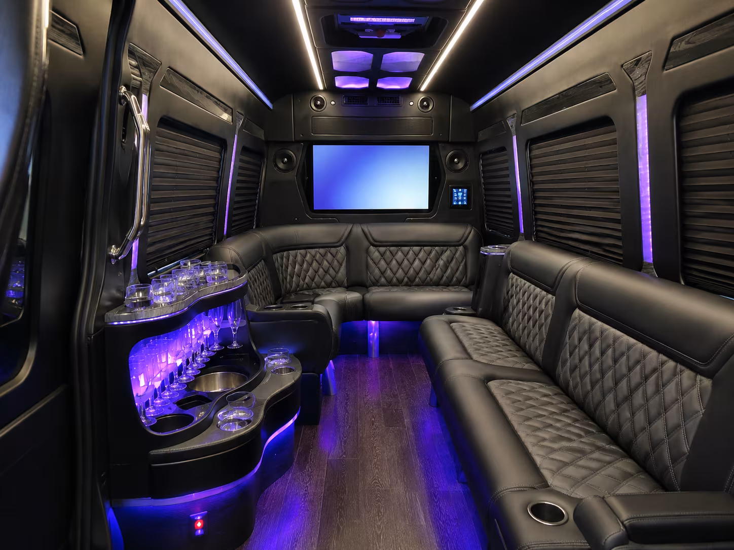 charter bus shuttle service to dallas fort worth international airport dfw