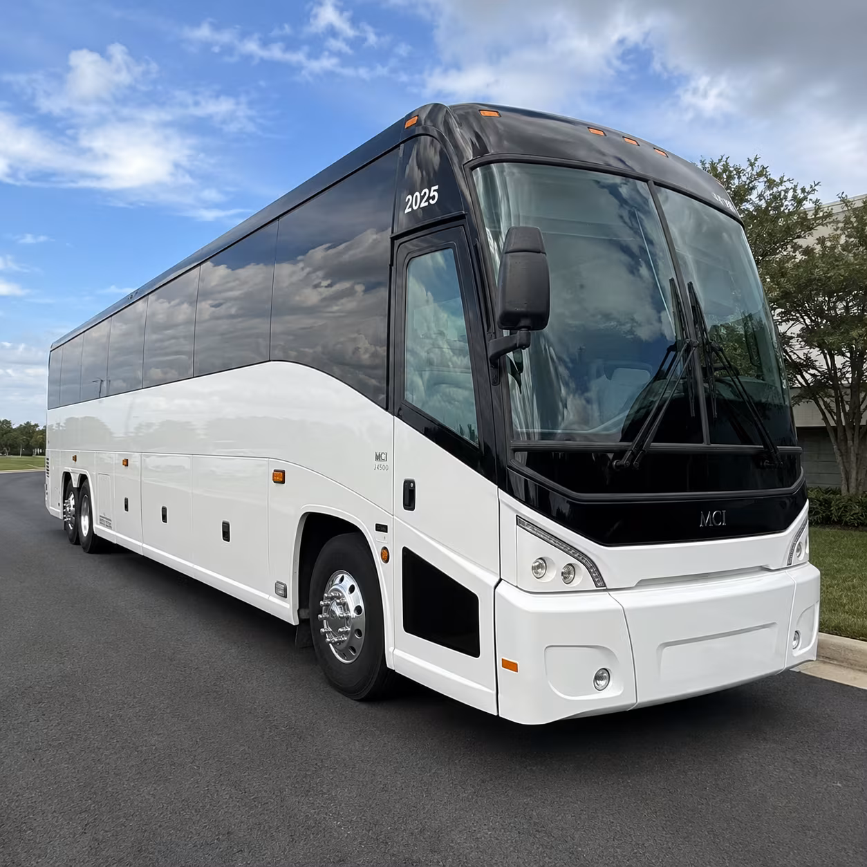 charter buses for lisd field trips to dallas museums and science centers