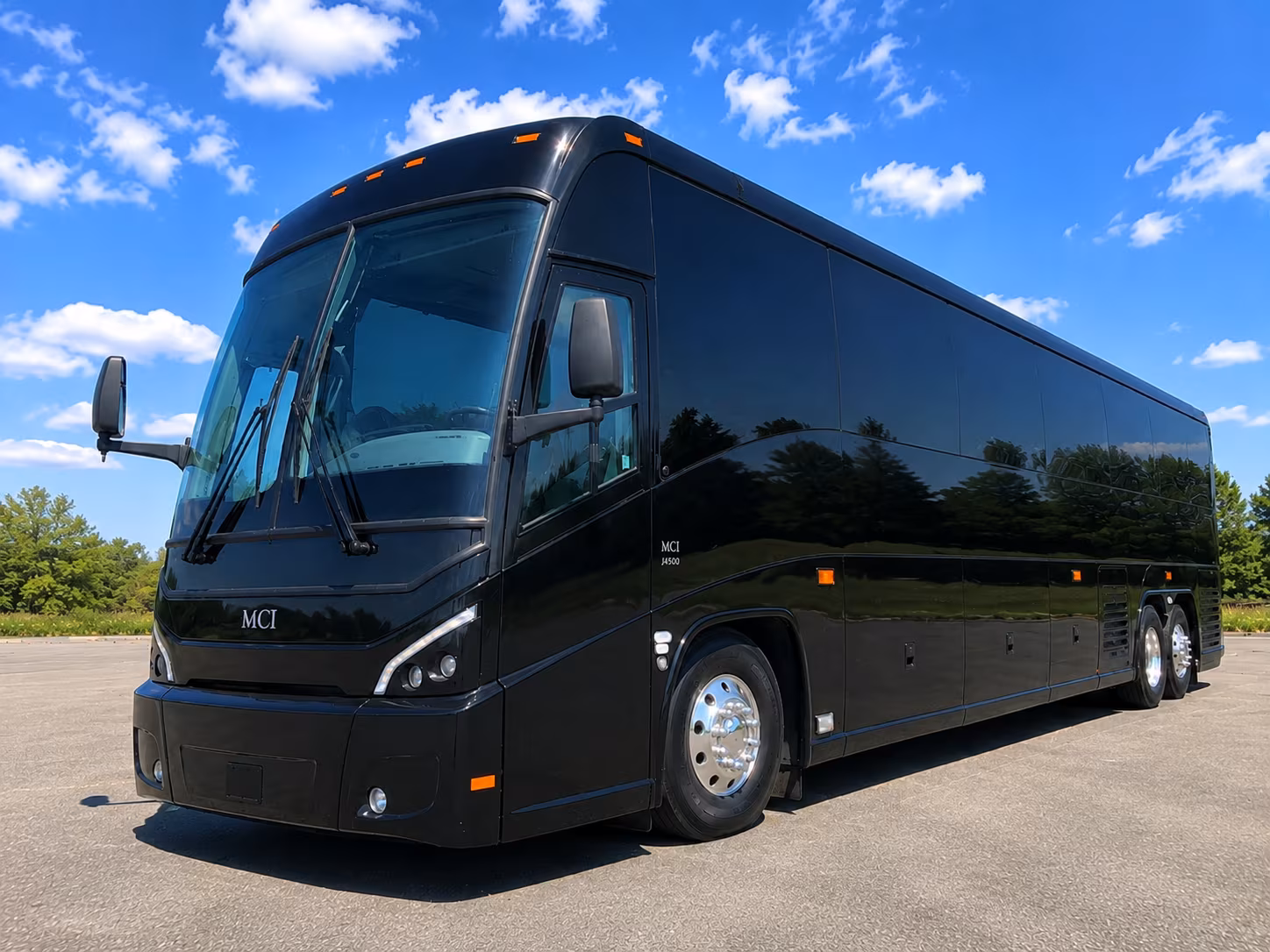 charter buses to american airlines center for arena level tours
