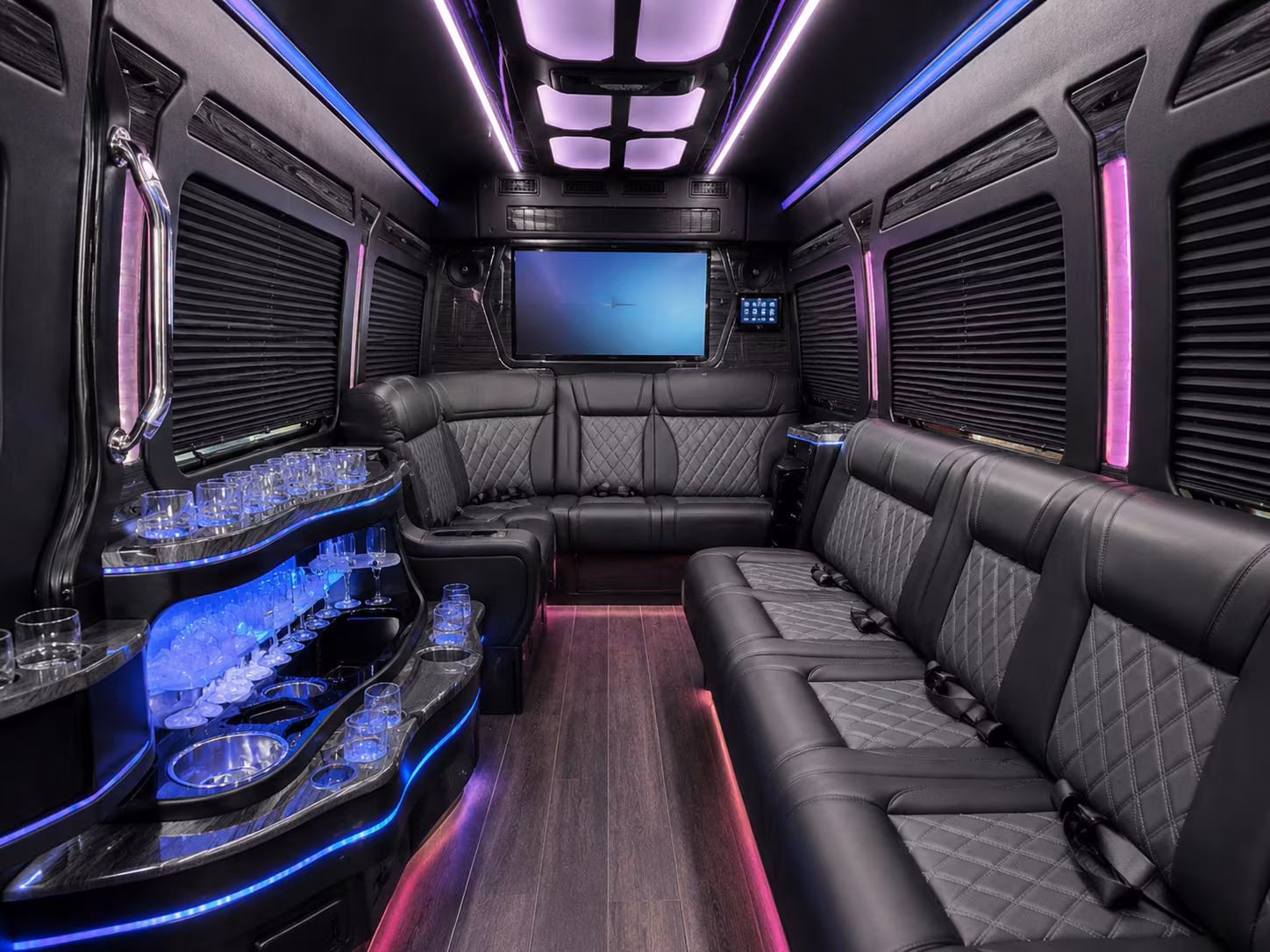 make your dallas love field pickup easy with a group shuttle bus