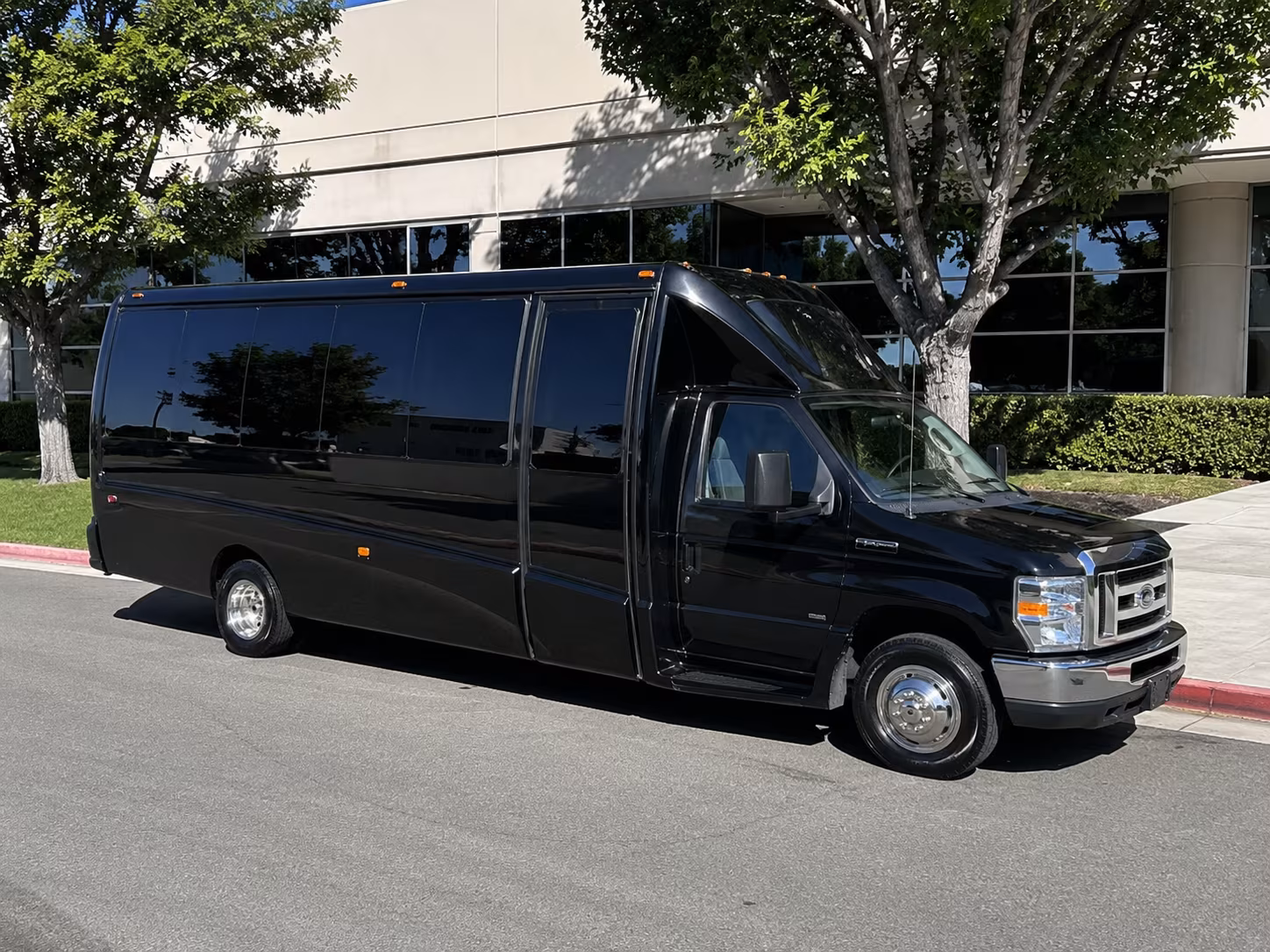 party buses to toyota music factory in irving